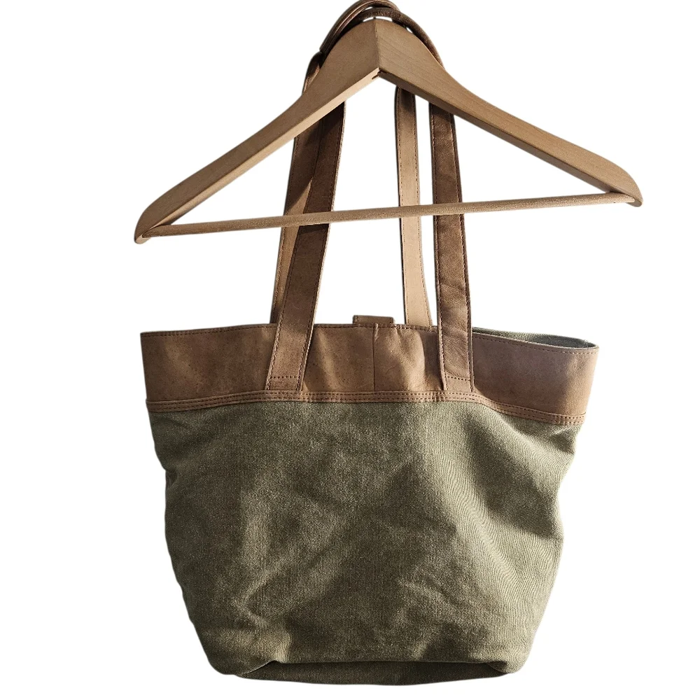 L.L. Bean Vintage Tan Beige Leather  Canvas Travel Tote Bag Classic Preppy Purse - Picture 2 of 13